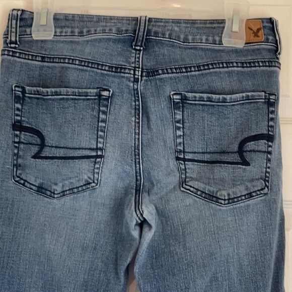 All jeans 2/$20🫦!American Eagle high rise Artist super stretch flare sz 6. EUC - Picture 6 of 14